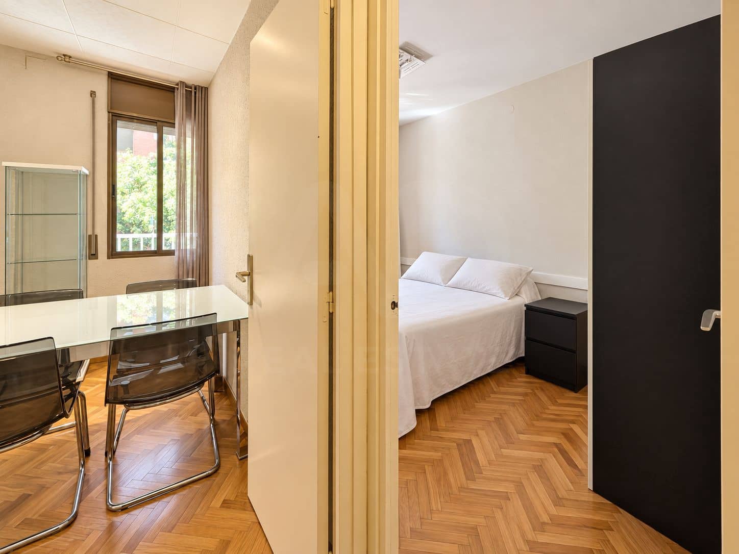 Leilighet til salgs i Barcelona by - € 329 000 (Ref: 10080281)