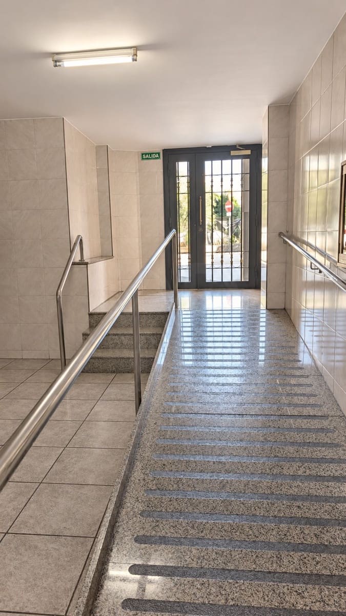 Leilighet til salgs i Barcelona by - € 329 000 (Ref: 10080281)