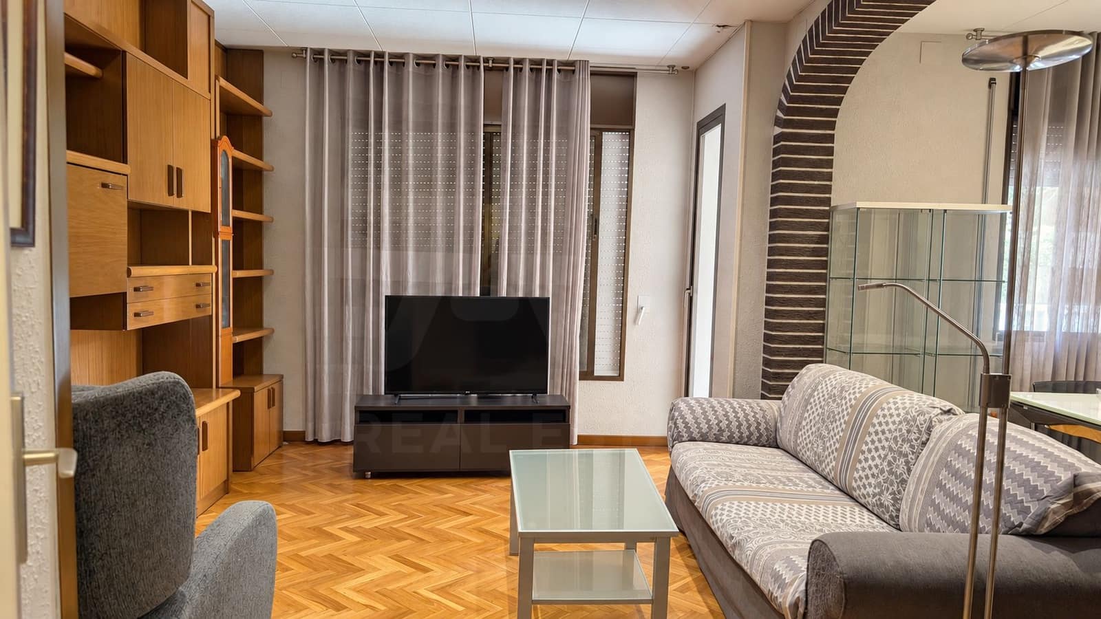 Leilighet til salgs i Barcelona by - € 329 000 (Ref: 10080281)