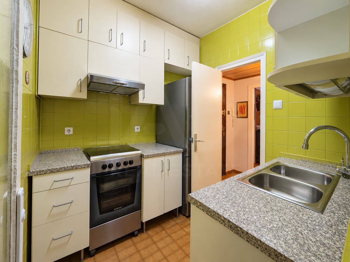 Leilighet til salgs i Barcelona by - € 329 000 (Ref: 10080281)