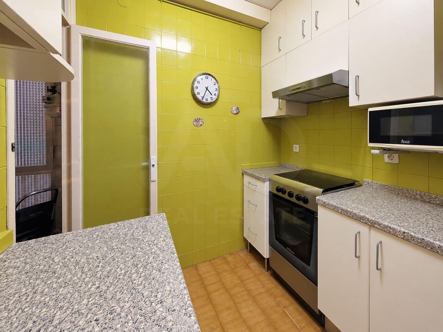 Leilighet til salgs i Barcelona by - € 329 000 (Ref: 10080281)