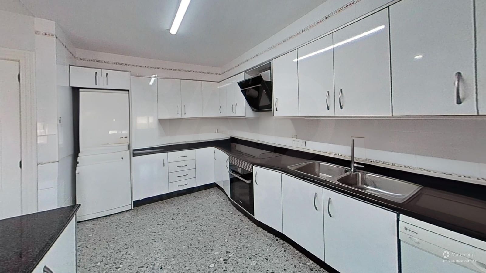 Ático de 5 habitaciones en Torrellano en venta - 310.000 € (Ref: 10080284)