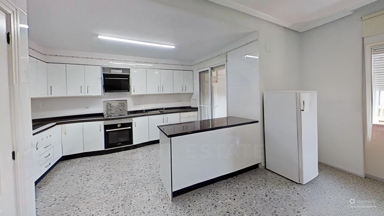 Ático de 5 habitaciones en Torrellano en venta - 310.000 € (Ref: 10080284)
