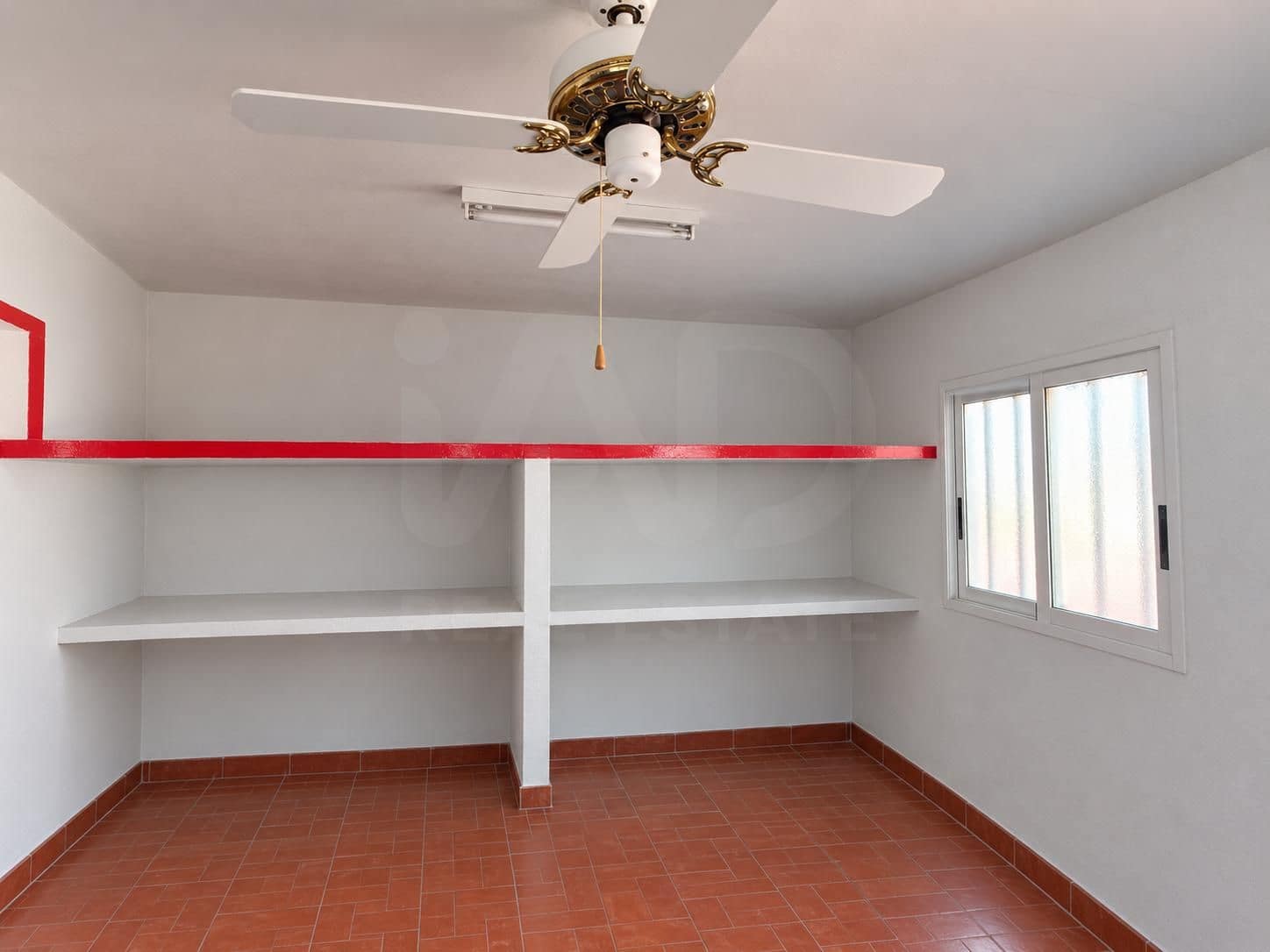 5 bedroom Penthouse for sale in Torrellano with garage - € 275,000 (Ref: 10080284)
