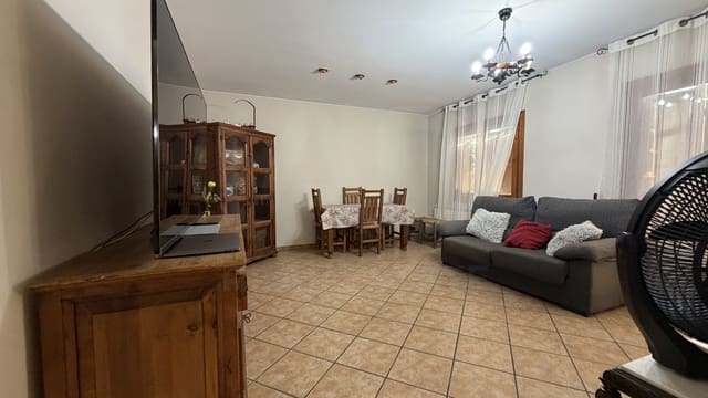 Casa de 4 habitaciones en Maials en venta con garaje - 165.000 € (Ref: 10080291)