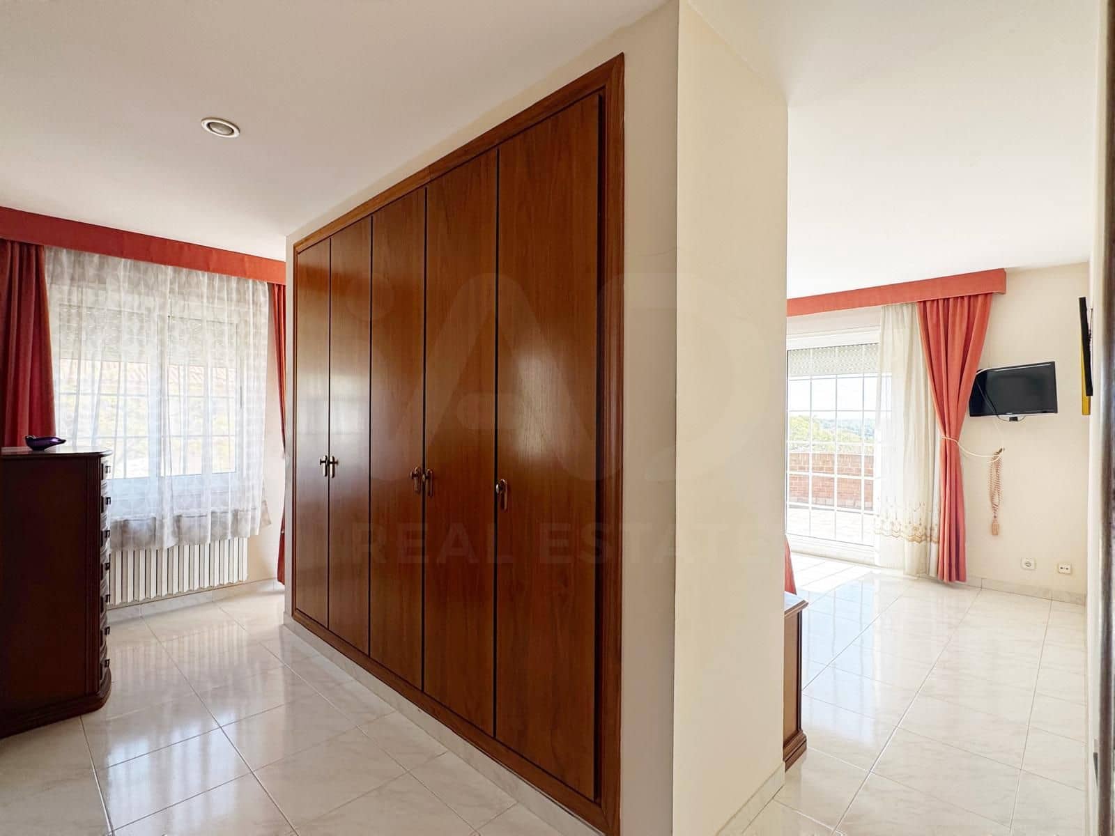 5 sypialnia Dom na sprzedaż w La Secuita z garażem - 520 000 € (Ref: 10081088)
