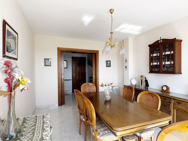 5 sypialnia Dom na sprzedaż w La Secuita z garażem - 520 000 € (Ref: 10081088)