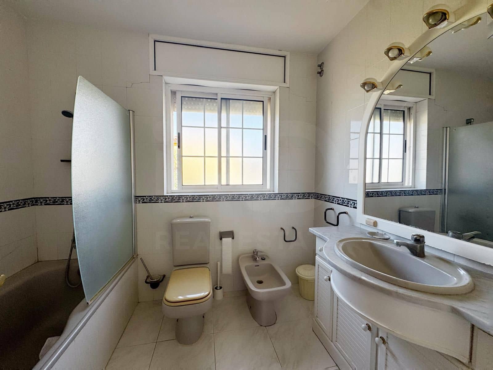 5 sypialnia Dom na sprzedaż w La Secuita z garażem - 520 000 € (Ref: 10081088)