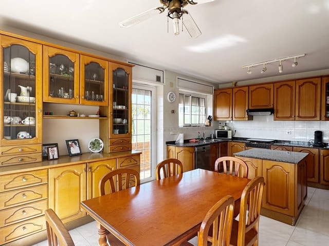 5 sypialnia Dom na sprzedaż w La Secuita z garażem - 520 000 € (Ref: 10081088)