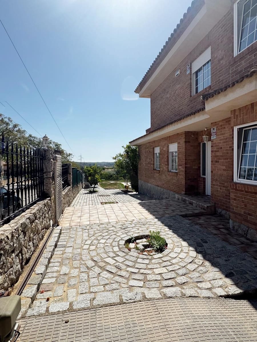5 sypialnia Dom na sprzedaż w La Secuita z garażem - 520 000 € (Ref: 10081088)