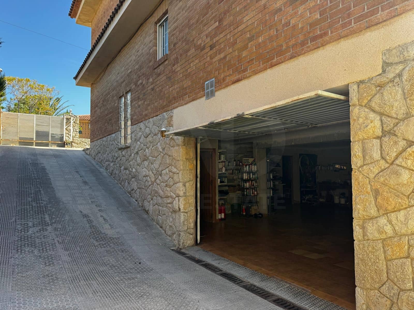 5 sypialnia Dom na sprzedaż w La Secuita z garażem - 520 000 € (Ref: 10081088)