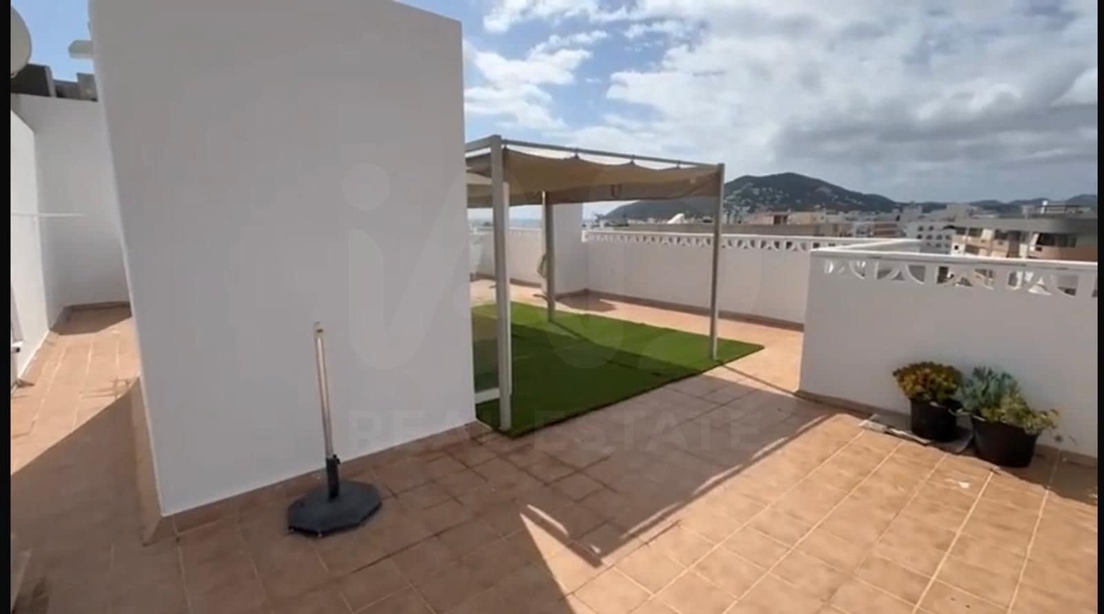 Penthouse na sprzedaż w Santa Eulalia / Santa Eularia z garażem - 1 150 000 € (Ref: 10081090)