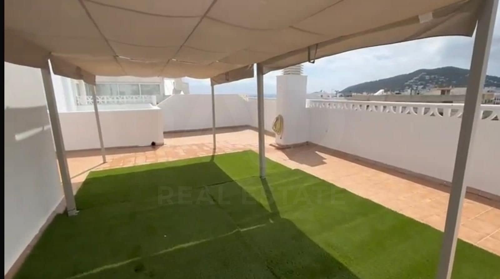 Penthouse na sprzedaż w Santa Eulalia / Santa Eularia z garażem - 1 150 000 € (Ref: 10081090)