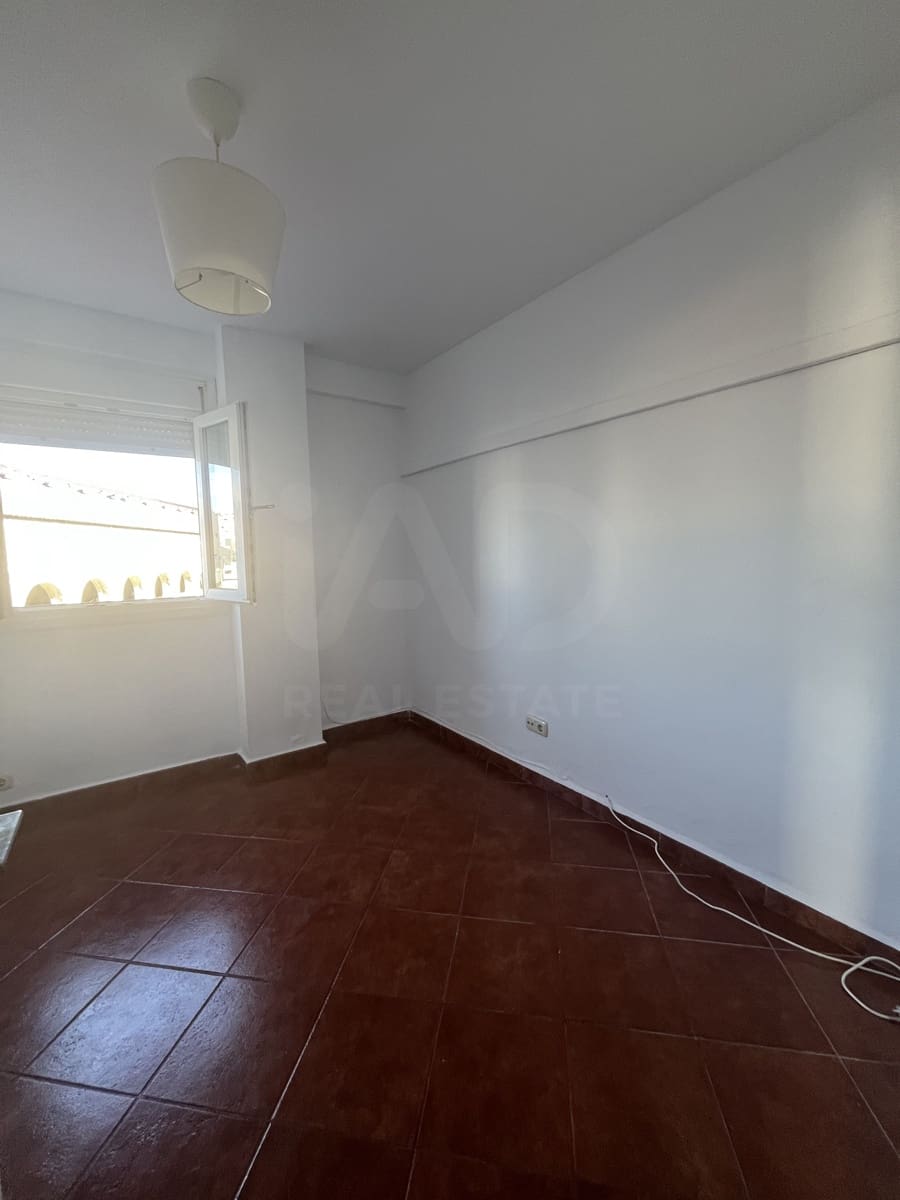 3 soveværelse Lejlighed til salg i Malaga by - € 349.000 (Ref: 10081091)