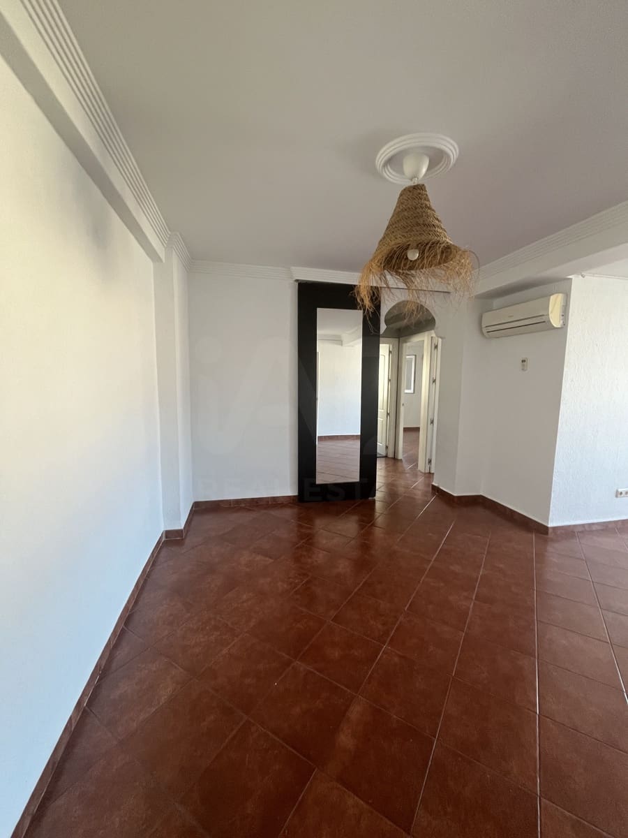 3 soveværelse Lejlighed til salg i Malaga by - € 349.000 (Ref: 10081091)