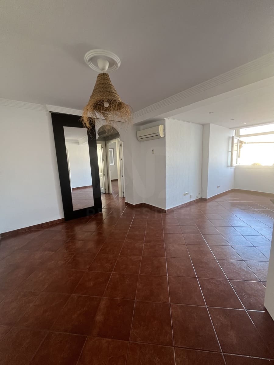 3 soveværelse Lejlighed til salg i Malaga by - € 349.000 (Ref: 10081091)