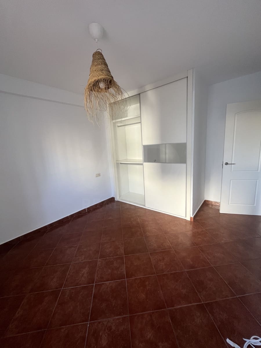 3 soveværelse Lejlighed til salg i Malaga by - € 349.000 (Ref: 10081091)