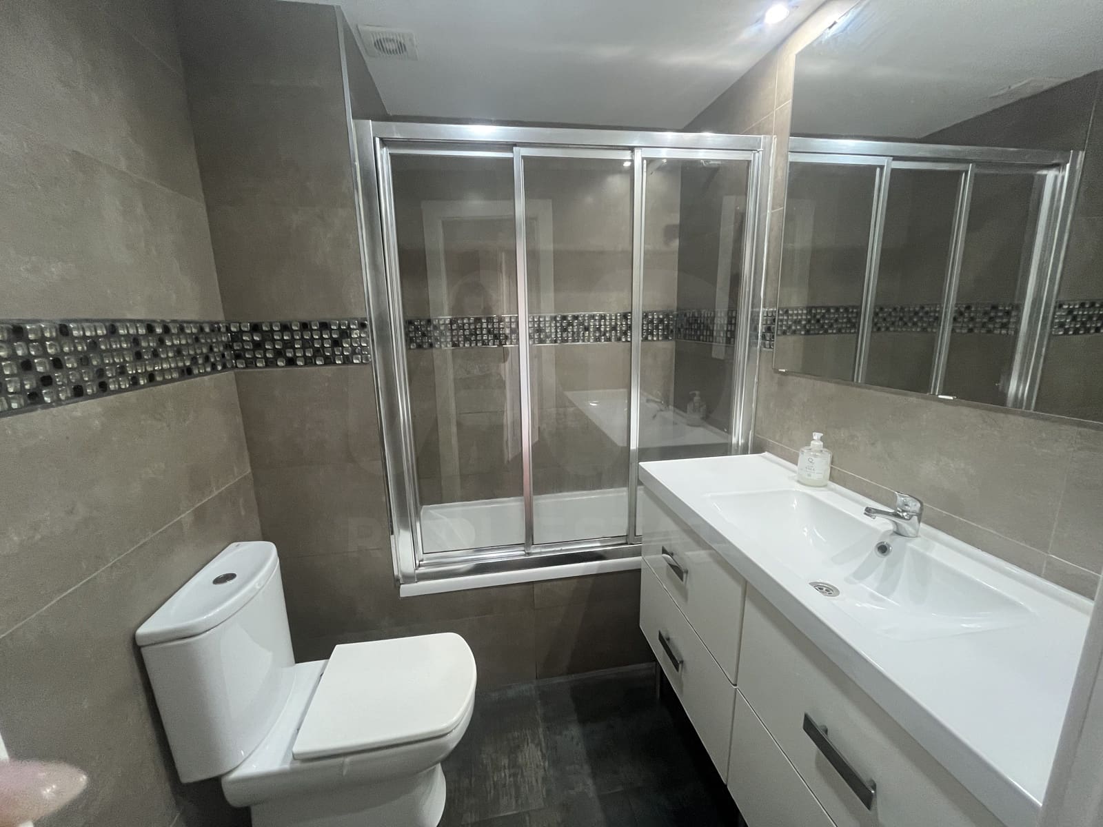 3 soveværelse Lejlighed til salg i Malaga by - € 349.000 (Ref: 10081091)