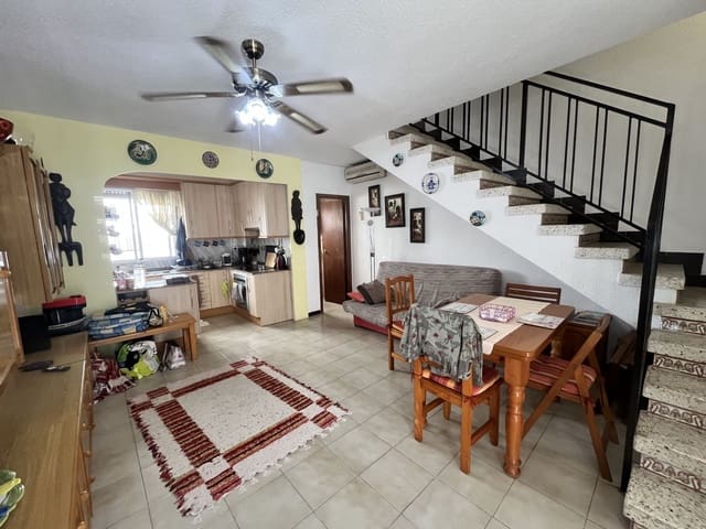 3 quarto Moradia em Banda para venda em Oropesa  - 176 000 € (Ref: 10081094)