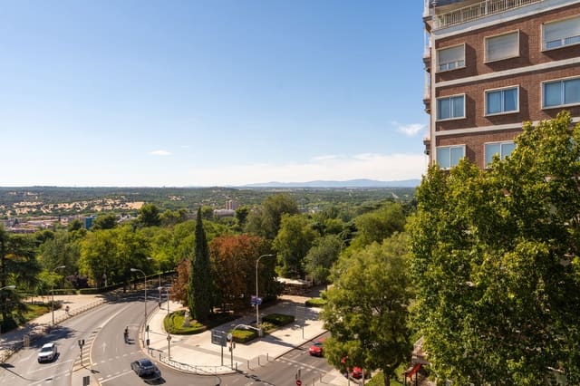 2 makuuhuone Huoneisto myytävänä paikassa Argüelles, Madrid kaupunki - 1 150 000 € (Ref: 10085048)