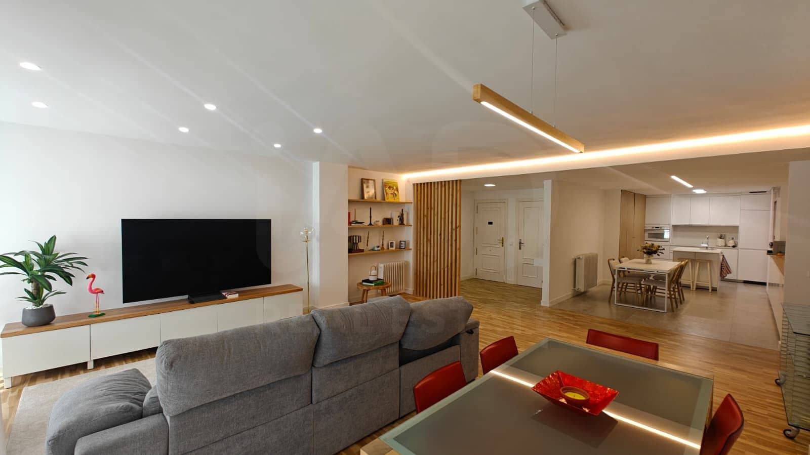 4 sypialnia Apartament na sprzedaż w Pozuelo de Alarcon z basenem garażem - 1 180 000 € (Ref: 10085050)