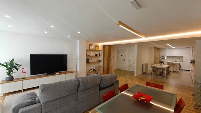 4 sypialnia Apartament na sprzedaż w Pozuelo de Alarcón z basenem garażem - 1 180 000 € (Ref: 10085050)