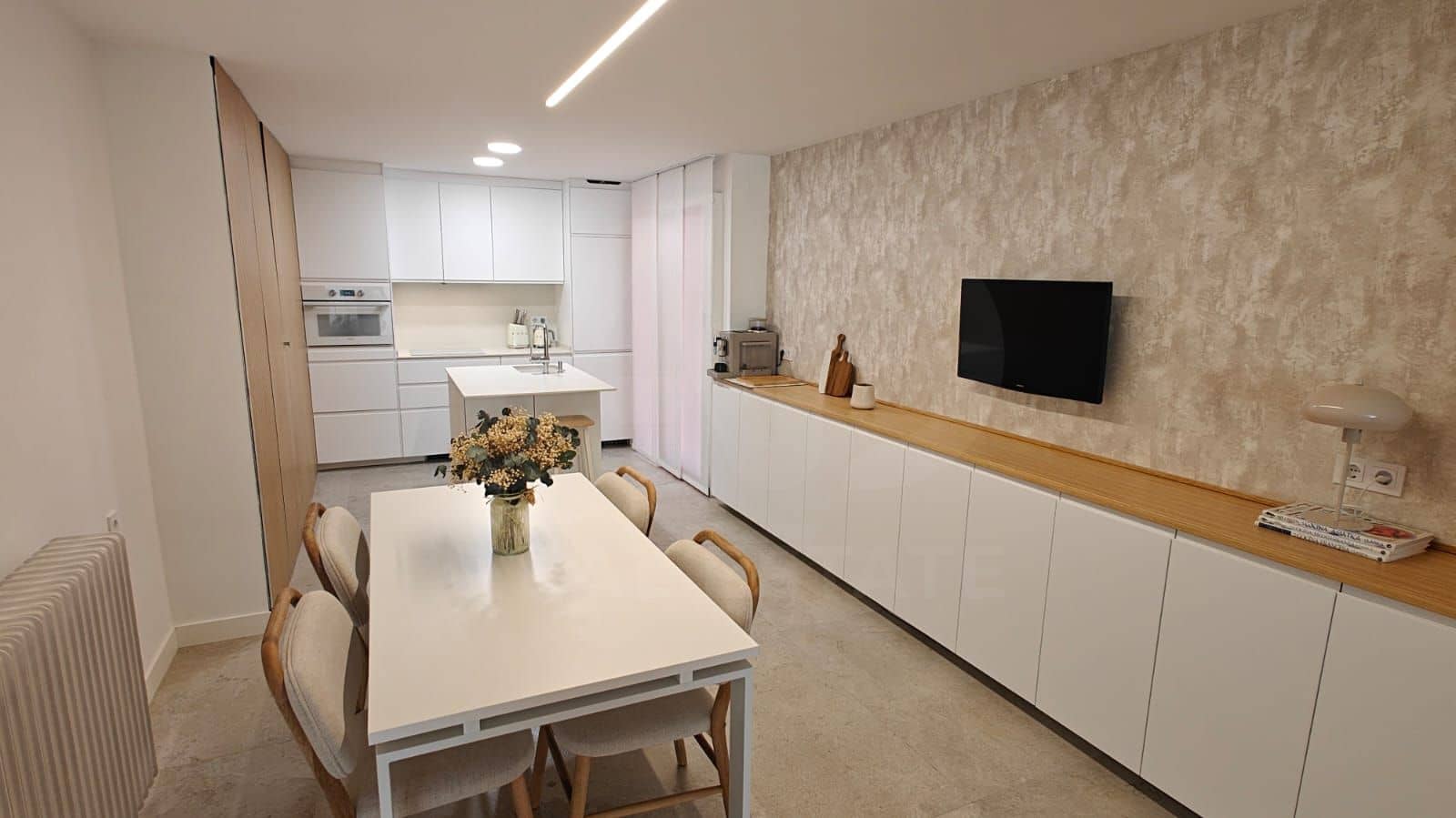 4 sypialnia Apartament na sprzedaż w Pozuelo de Alarcon z basenem garażem - 1 180 000 € (Ref: 10085050)
