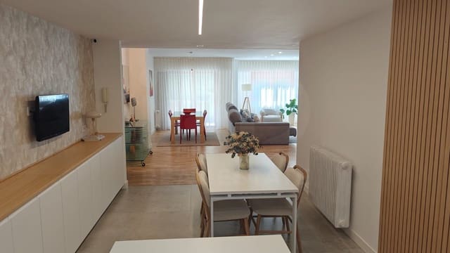 4 sypialnia Apartament na sprzedaż w Pozuelo de Alarcón z basenem garażem - 1 180 000 € (Ref: 10085050)