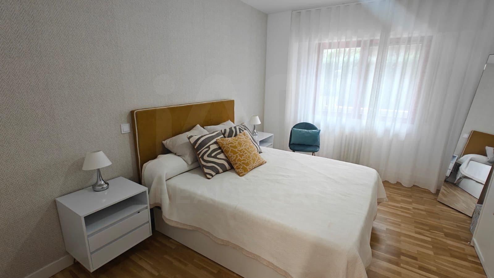 4 sypialnia Apartament na sprzedaż w Pozuelo de Alarcon z basenem garażem - 1 180 000 € (Ref: 10085050)