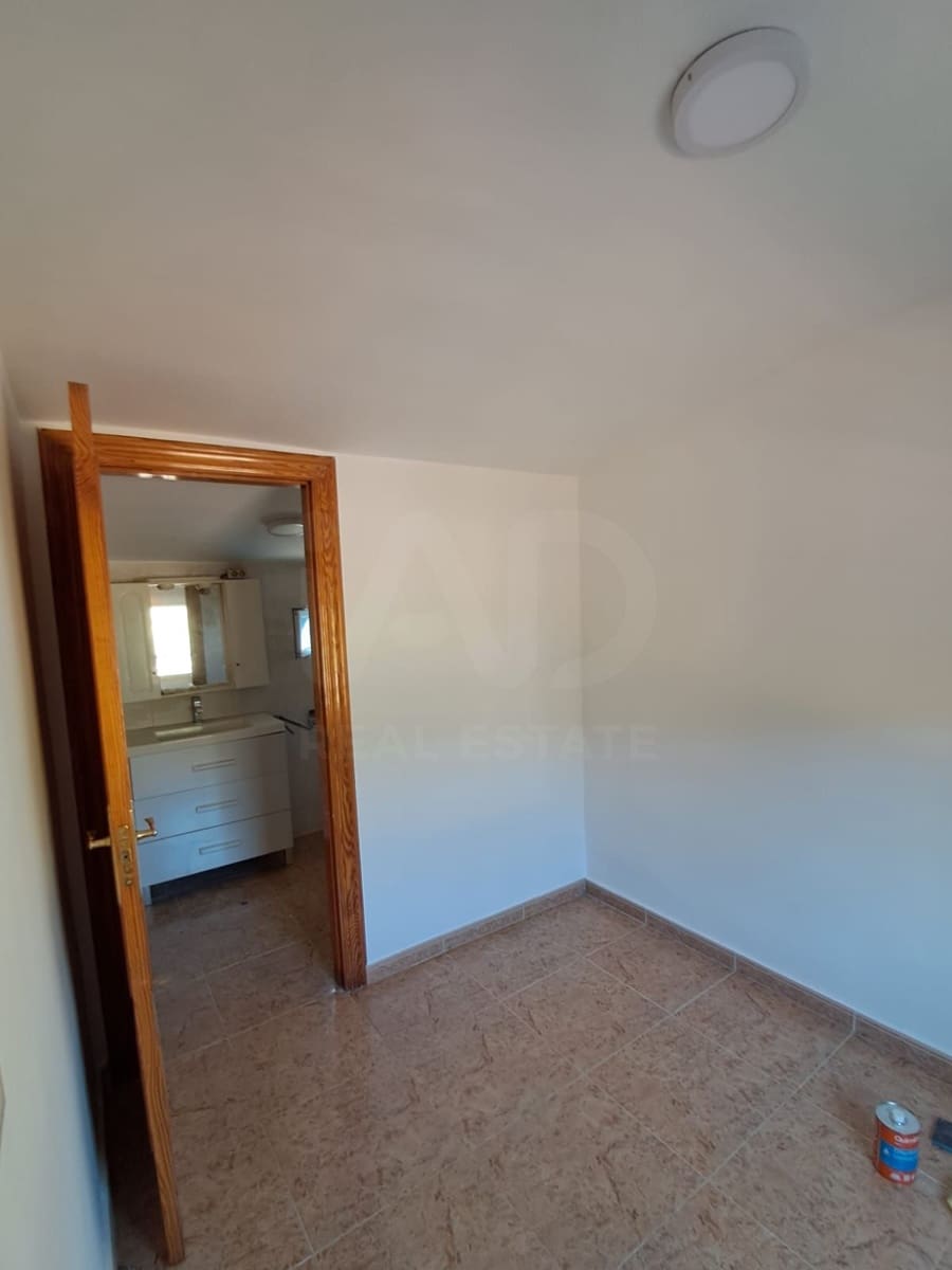 Rekkehus til salgs i Purias - € 167 000 (Ref: 10085052)