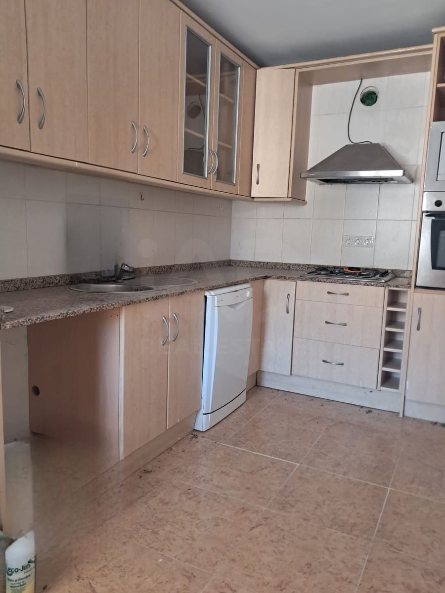 Rekkehus til salgs i Purias - € 167 000 (Ref: 10085052)