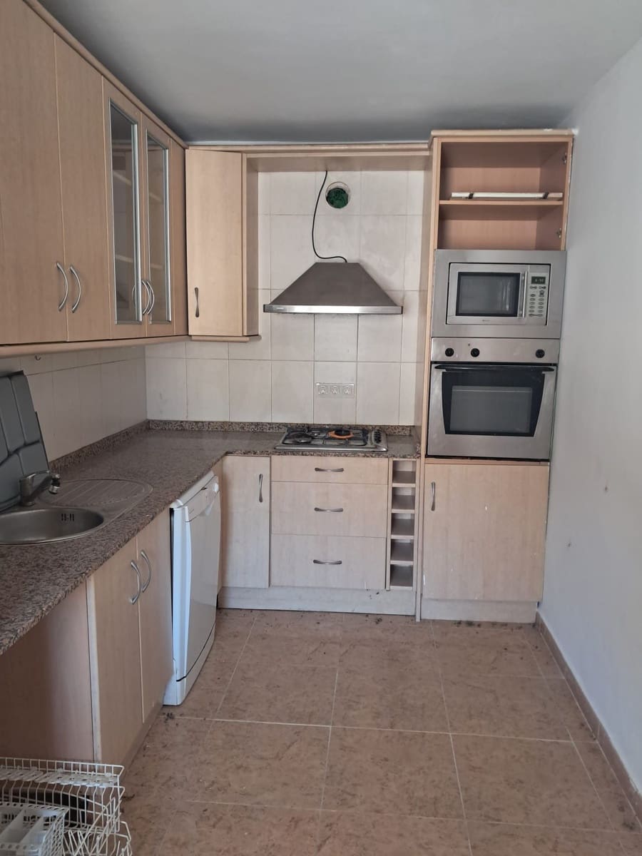 Rekkehus til salgs i Purias - € 167 000 (Ref: 10085052)