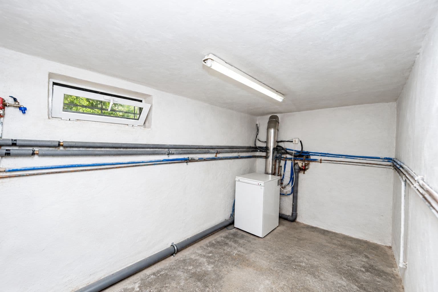 4 soveværelse Byhus til salg i Leon by med garage - € 420.000 (Ref: 10085060)