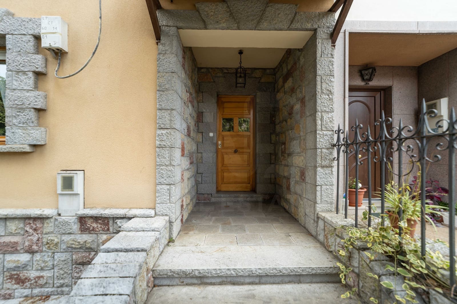 4 soveværelse Byhus til salg i Leon by med garage - € 420.000 (Ref: 10085060)
