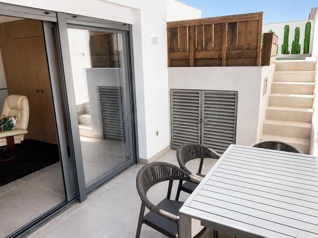 3 sovrum Takvåning till salu i Cruz Roja, Capuchinos, Sevilla stad med pool garage - 699 000 € (Ref: 10085063)