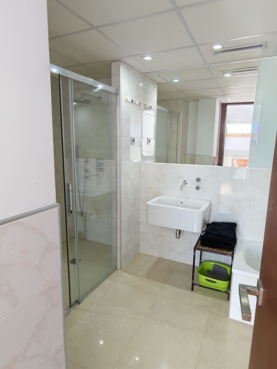 2 soverom Leilighet til leie i Valencia de Don Juan med garasje - € 550 (Ref: 10085065)