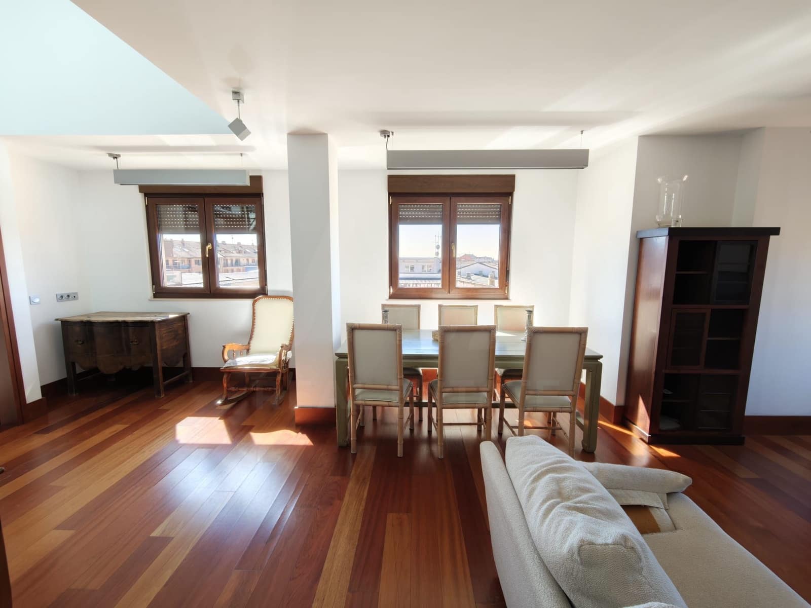 2 soverom Leilighet til leie i Valencia de Don Juan med garasje - € 550 (Ref: 10085065)