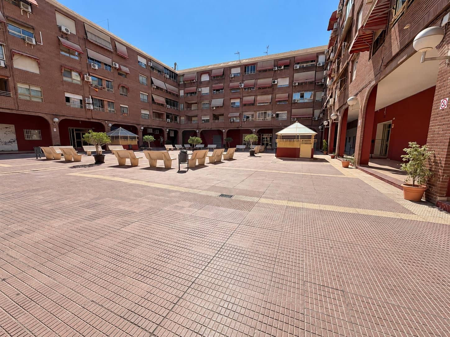 3 soveværelse Lejlighed til salg i Alicante by med garage - € 229.000 (Ref: 10085408)