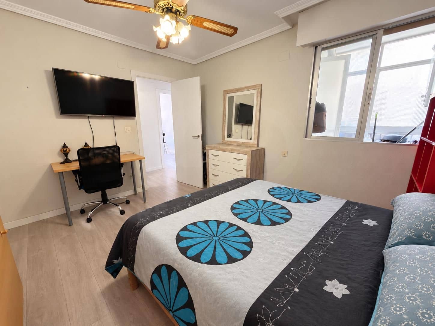 3 soveværelse Lejlighed til salg i Alicante by med garage - € 229.000 (Ref: 10085408)