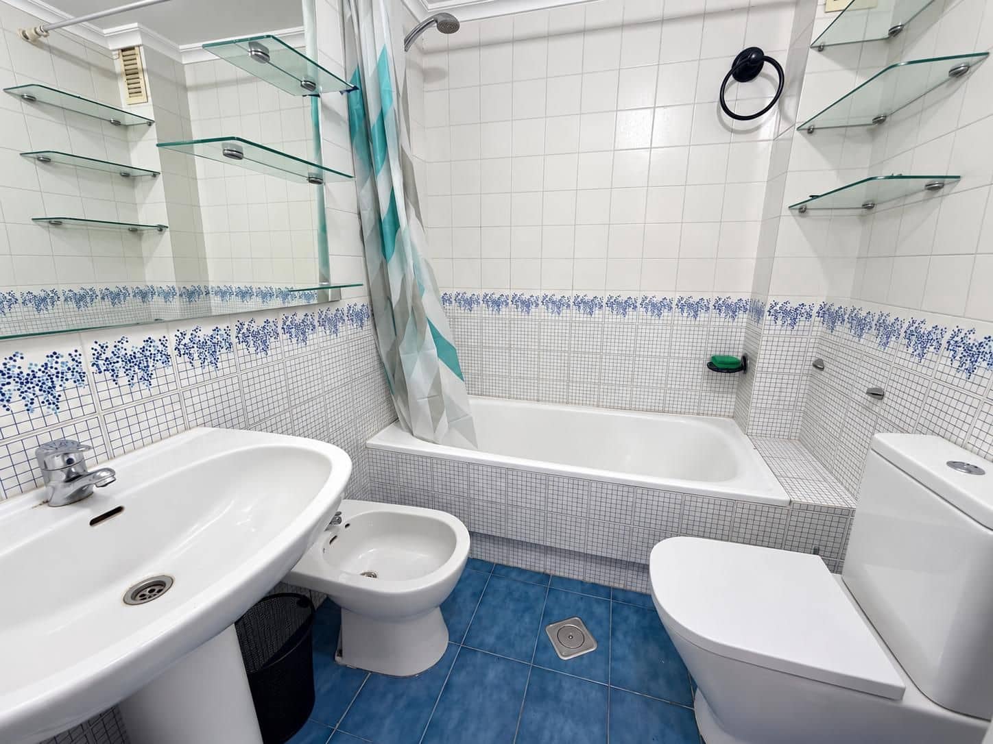 3 soveværelse Lejlighed til salg i Alicante by med garage - € 229.000 (Ref: 10085408)