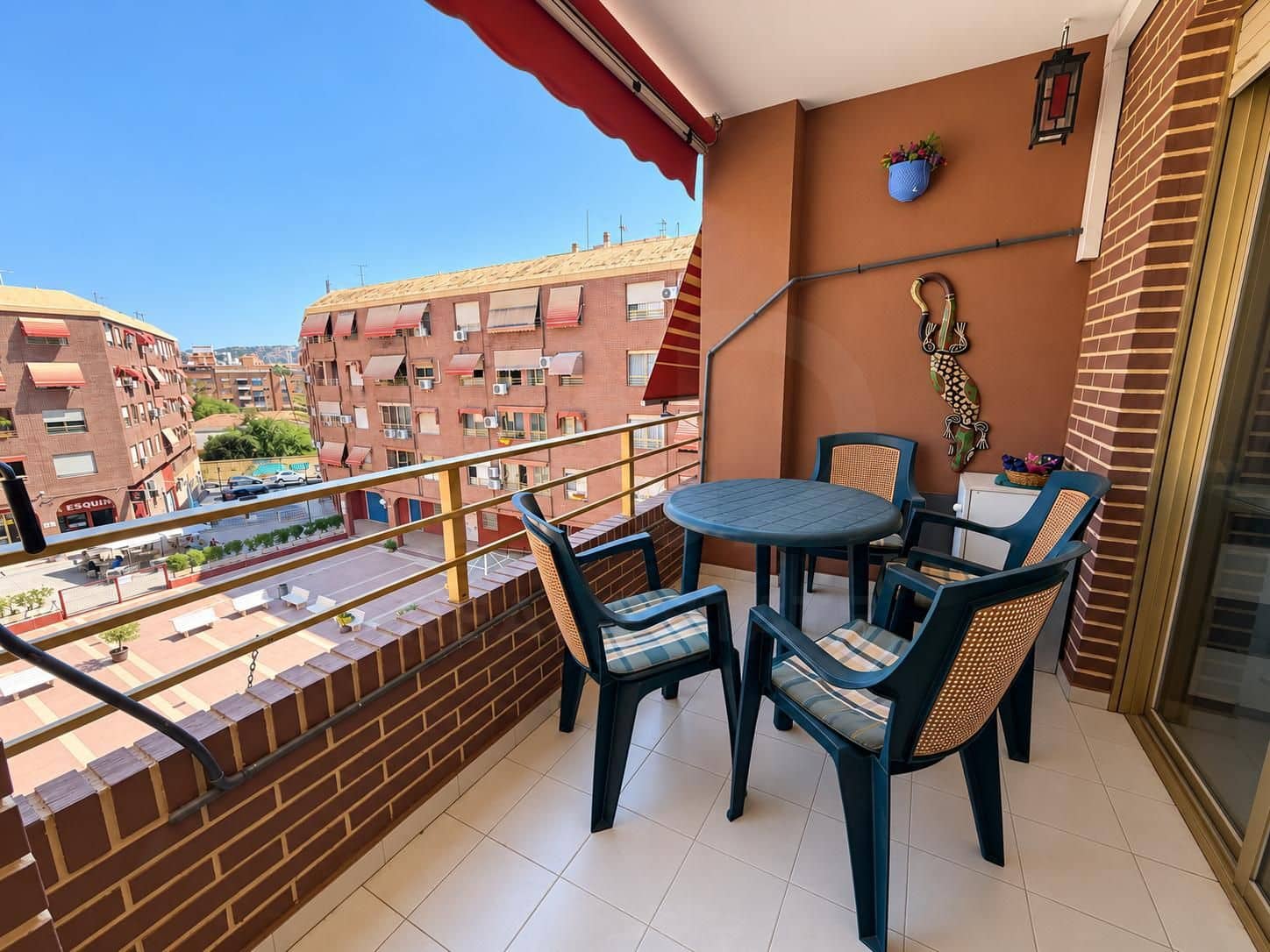 3 soveværelse Lejlighed til salg i Alicante by med garage - € 229.000 (Ref: 10085408)