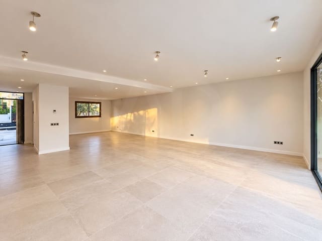 3 bedroom Terraced Villa for sale in Alcúdia with pool - € 1,700,000 (Ref: 10085413)