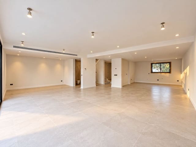 3 bedroom Terraced Villa for sale in Alcúdia with pool - € 1,700,000 (Ref: 10085413)