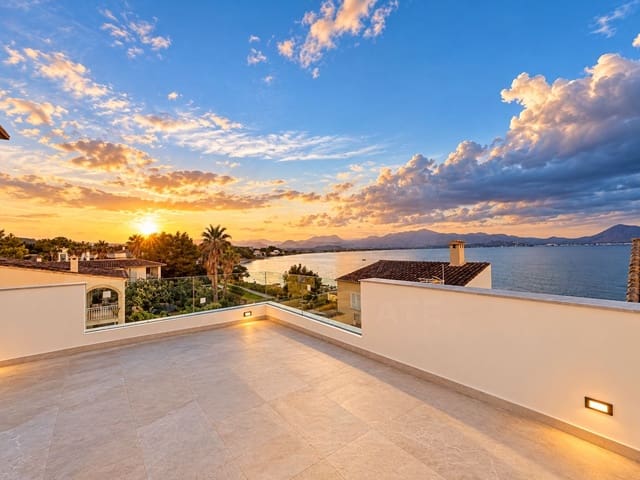 3 bedroom Terraced Villa for sale in Alcúdia with pool - € 1,700,000 (Ref: 10085413)