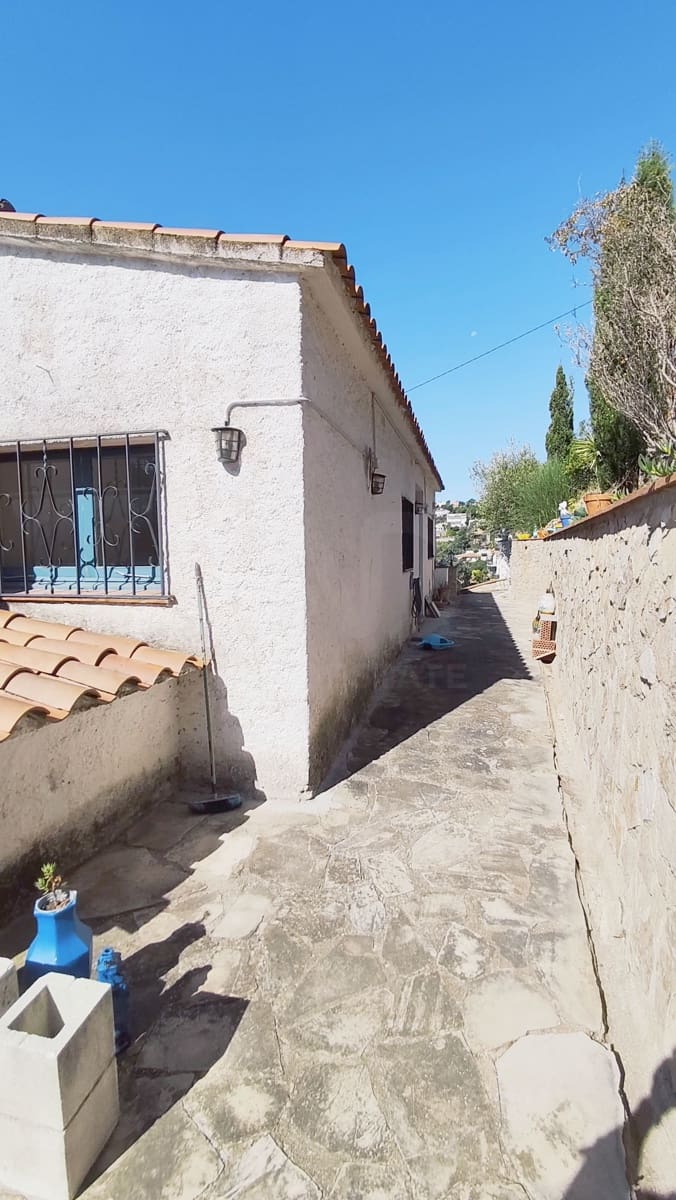 5 sovrum Hus till salu i Lloret de Mar med pool garage - 399 000 € (Ref: 10085414)