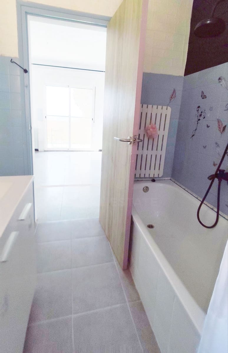 5 sovrum Hus till salu i Lloret de Mar med pool garage - 399 000 € (Ref: 10085414)