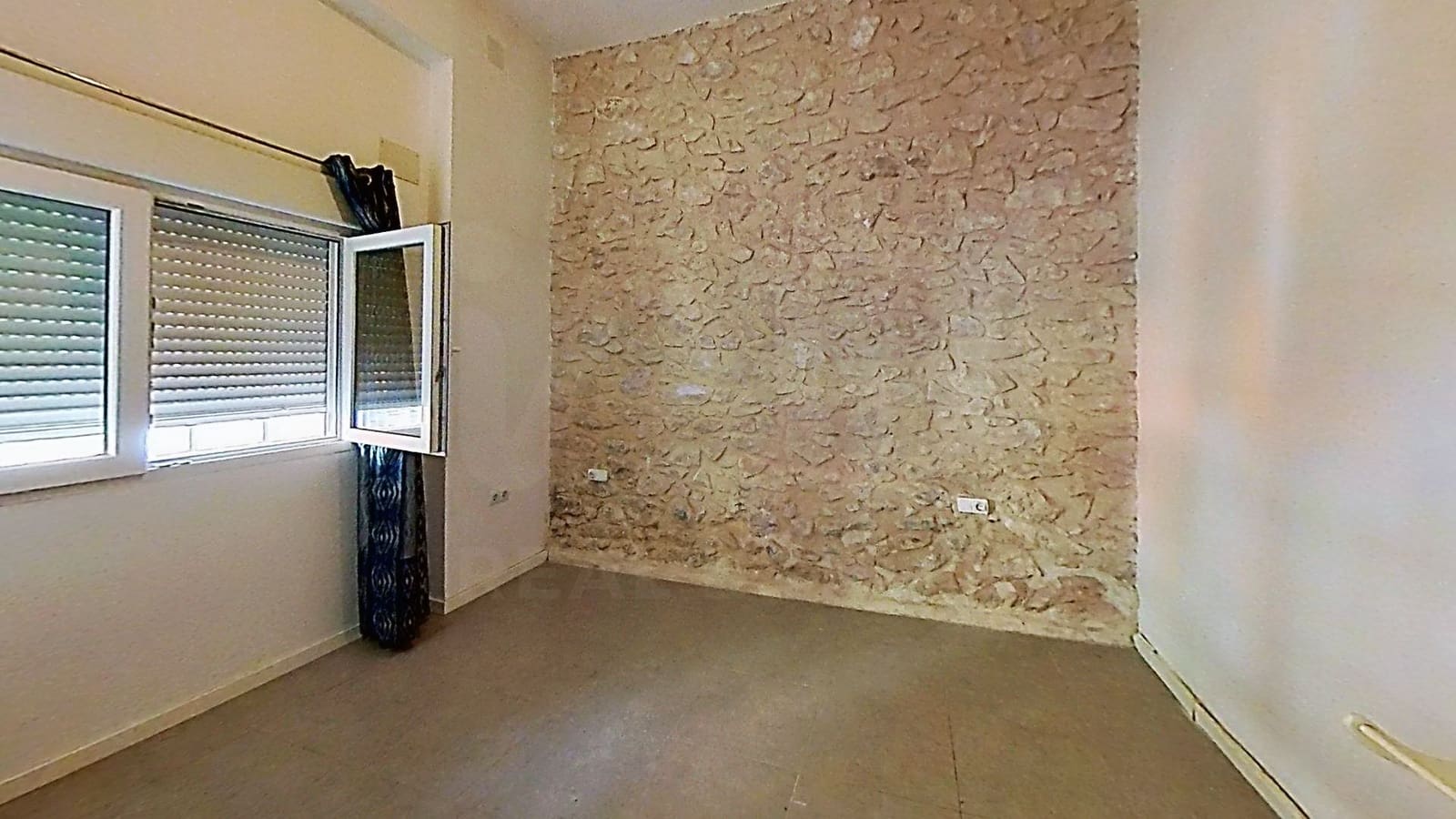 2 sovrum Kommersiell till salu i Alicante stad - 93 000 € (Ref: 10085419)