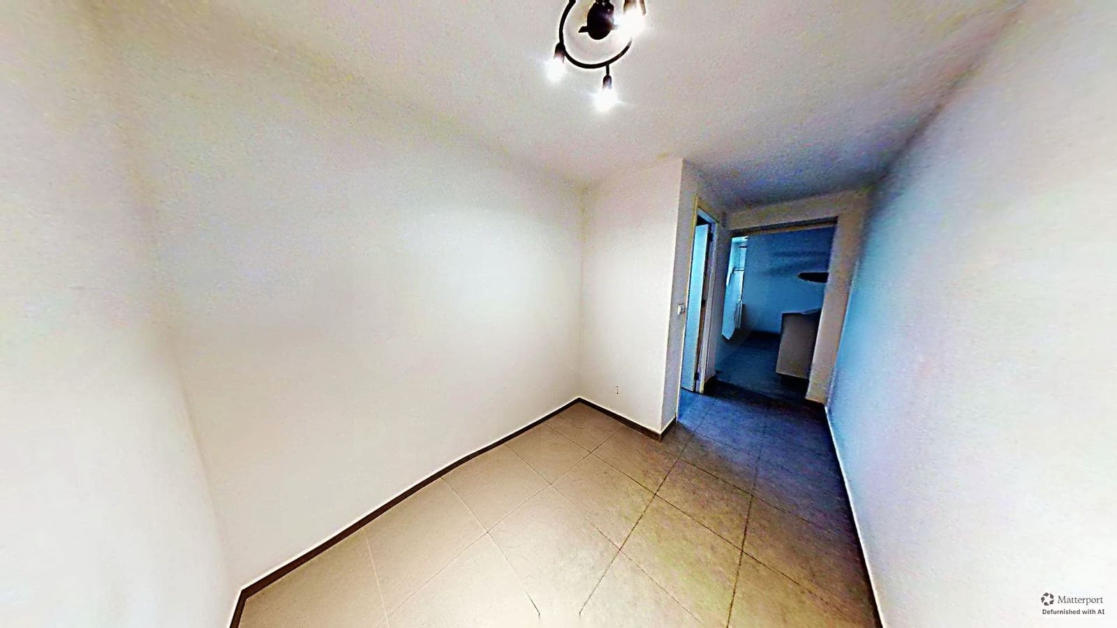 2 bedroom Commercial for sale in Alicante / Alacant city - € 93,000 (Ref: 10085419)