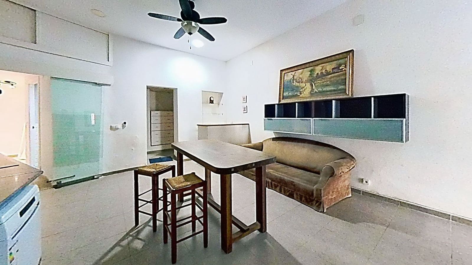 2 bedroom Commercial for sale in Alicante / Alacant city - € 93,000 (Ref: 10085419)