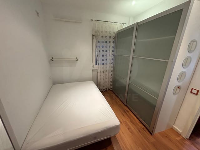 1 quarto Apartamento para arrendar em Almendrales, Madrid cidade - 950 € (Ref: 10085420)